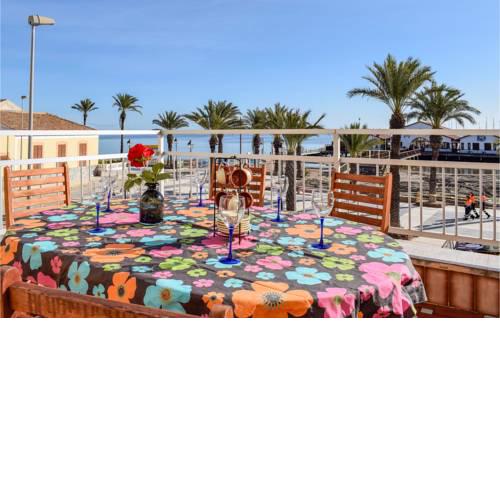 Amazing home in Los Alcázares w/ WiFi and 3 Bedrooms