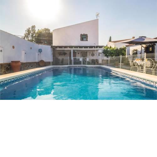 Amazing home in Setfilla/Lora del Rio w/ Outdoor swimming pool, WiFi and Outdoor swimming pool