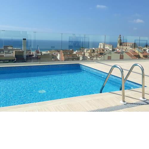 Amazing pool sea views of El Masnou
