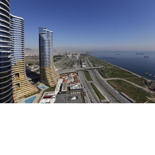 Amazing Residence Flat with Superb View in Kartal