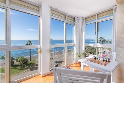 Amazing Sea View Apartment and Relax Area