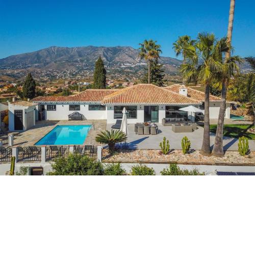 Amazing villa with panoramic views
