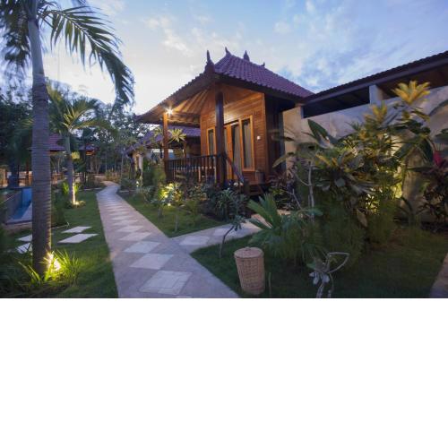 Amora Hut's