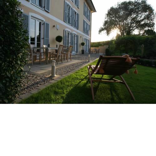 Ampervilla Hotel