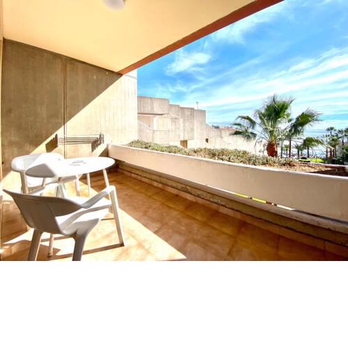Amplio Apartamento con 2 dormitorios y vistas a Mar en Costa del Silencio