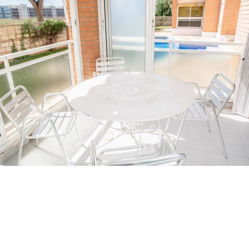 Amplio apartamento vistas a piscina!!