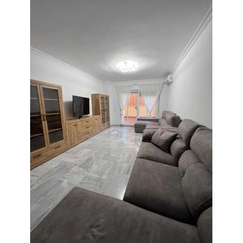 Amplio y precioso apartamento cerca de la playa
