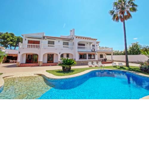 Ana y Paco - pretty holiday property with private pool in Benissa