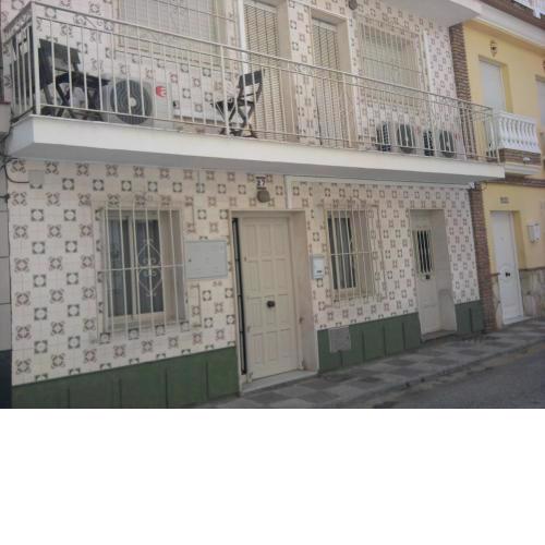 Ancla, Torre del Mar,3 bedroom townhouse, in a quiet street but in a lively town, close to the beach