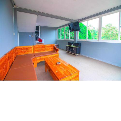 Andela Private Pool with Rooftop & Karaoke