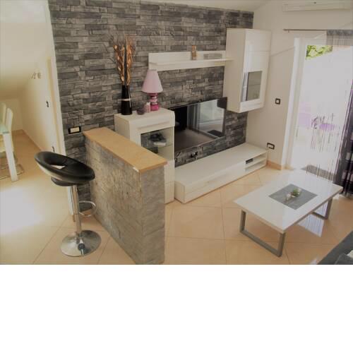 Andreas apartment