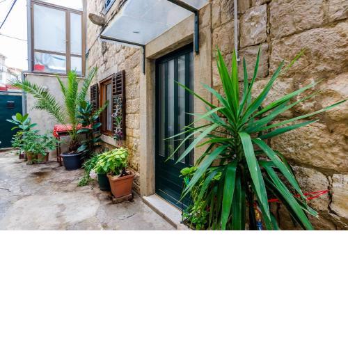 ANDROMEDA lovely one bedroom apartment