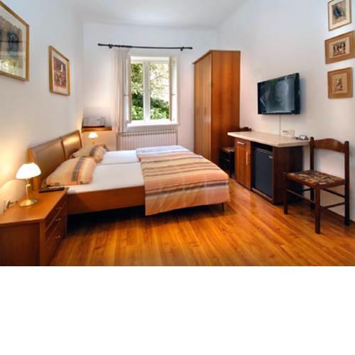 Angela Classic Rooms