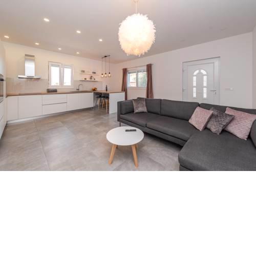 Angela Luxury Apartment II