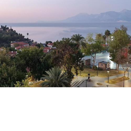 Antalya deniz manzaralı jakuzili KRAL dairesi
