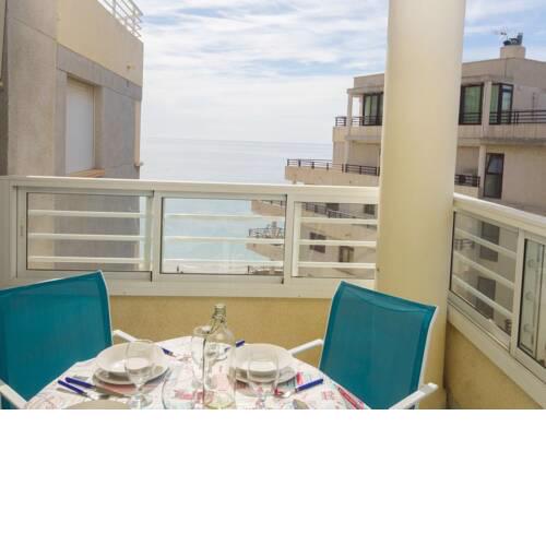AP-193 Apartamento con vistas frontales al mar en la playa de la fossa