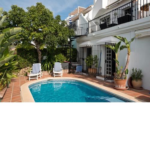 AP149- Spacious townhouse Marbella