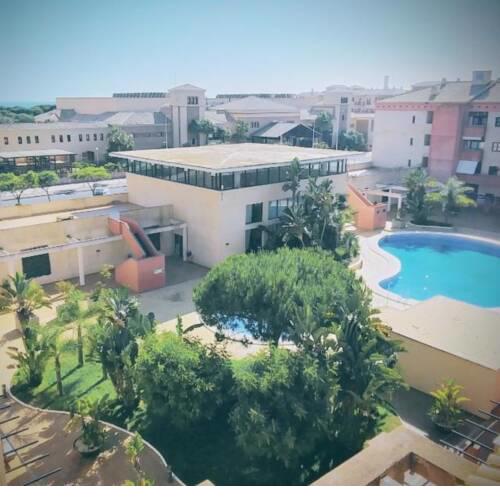 Apart frente Barceló Beach Resort