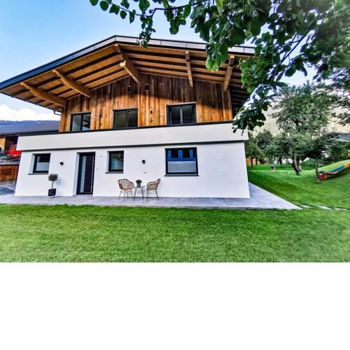 Apart Pair im Dorf
