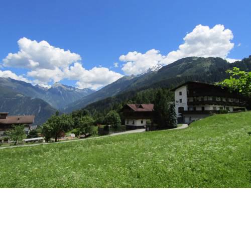 Apart Tuxertal