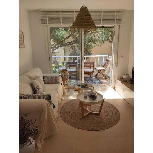 Apartament in La Fosca beach with swimming pool