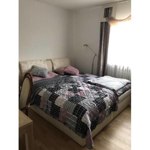 Apartament mit Balkon