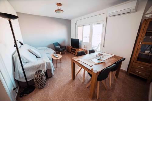 Apartament reformat a 100 metres de la platja