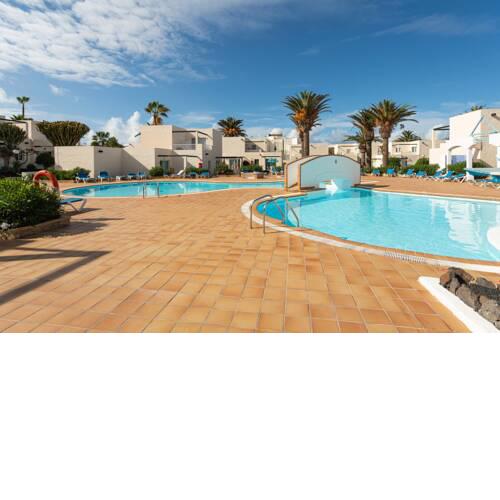 Apartamento 1 con terraza y piscina en Corralejo
