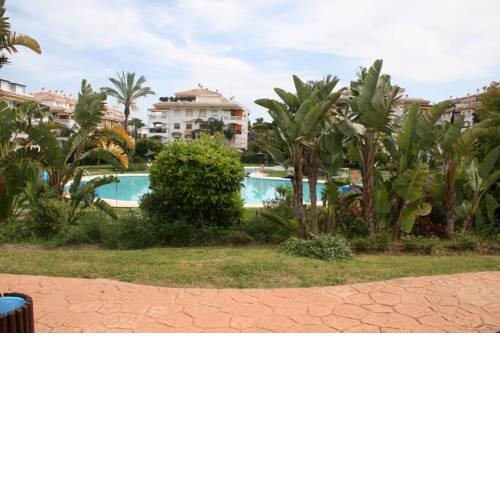 Apartamento 2 dorm. Puerto Banus
