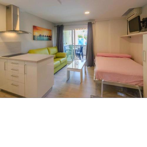 Apartamento 215. Primera línea de playa.