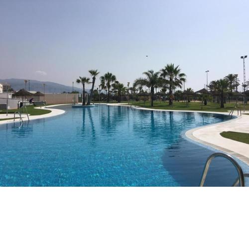 APARTAMENTO A PIE DE PLAYA
