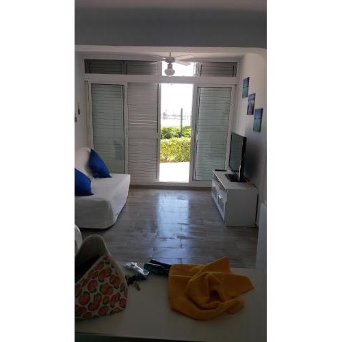 APARTAMENTO A PIE DE PLAYA