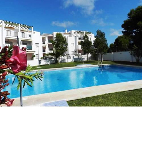 Apartamento Atalaya con piscina compartida solo familias y parejas