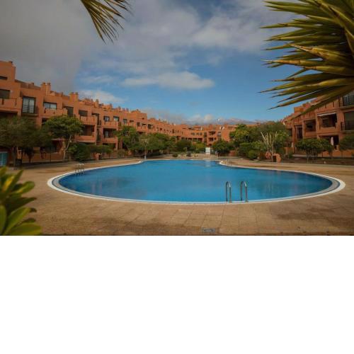 APARTAMENTO ATICO CON VISTAS AL MAR