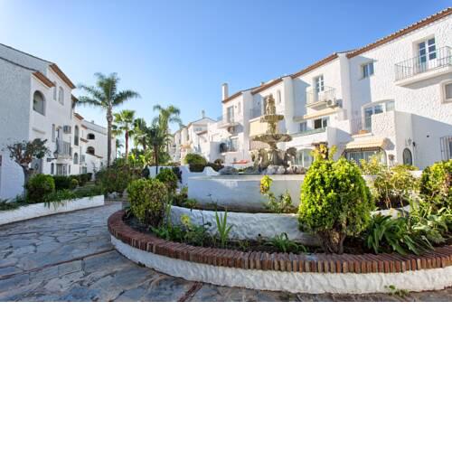 APARTAMENTO BENAVISTA, EL PARAISO ESTEPONA