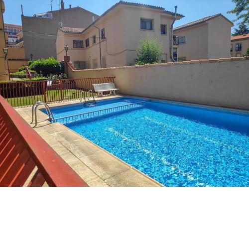 Apartamento céntrico con piscina