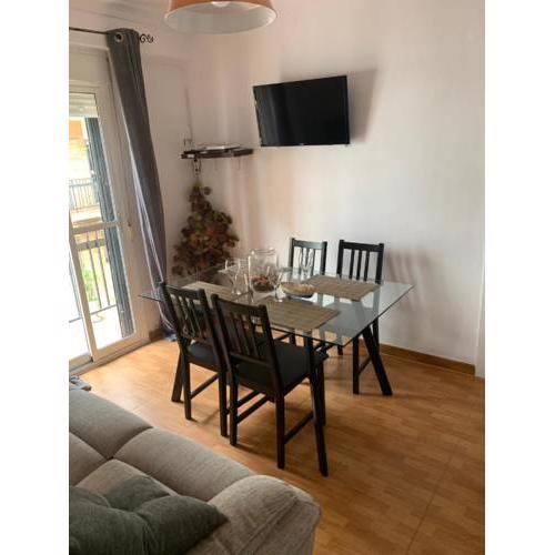 APARTAMENTO CERCA DEL CENTRO Y ESTACION DE TREN,PARKING PRIVADO GRATIS, BICIS GRATIS