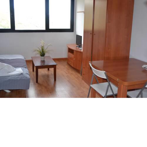 Apartamento cmodo en Edificio Monte Oiz