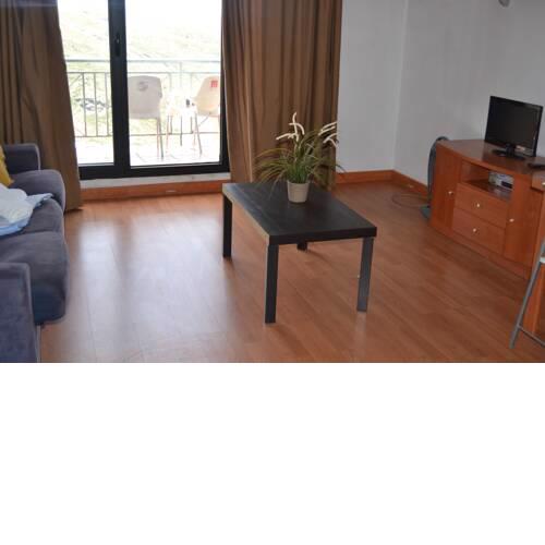 Apartamento cmodo en Edificio Monte Oiz
