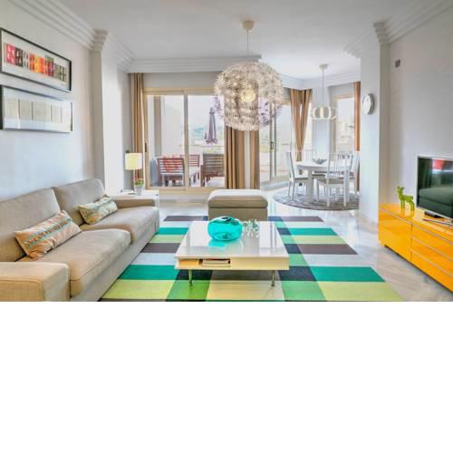 Apartamento Colourlife Golf @Edificio Fuente Aloha