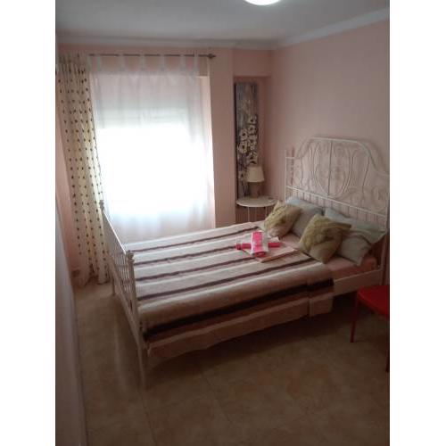 Apartamento con 3 dormitorios 3 minutos hasta la playa