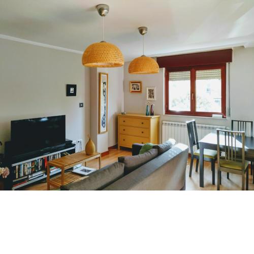 Apartamento con aparcamiento gratuito y gran terraza a 10 min de la Plaza Mayor