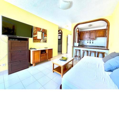 Apartamento con bonita vista, piscina en Tenerife Sur