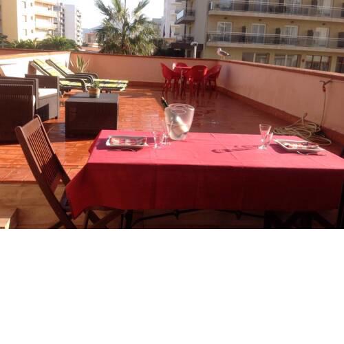 Apartamento con gran terraza a dos pasos del agua