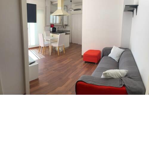 Apartamento con gran terraza cerca de la playa