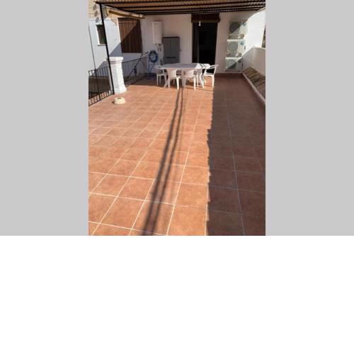 Apartamento con gran terraza