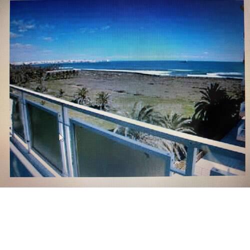 APARTAMENTO CON IMPRESIONANTES VISTAS AL MAR