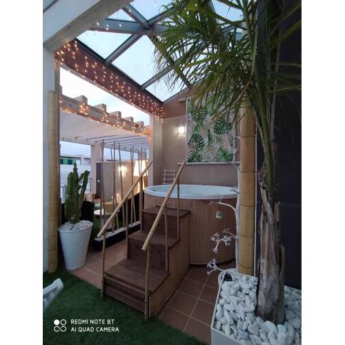 APARTAMENTO CON JACUZZI PRIVADO Y PARKING