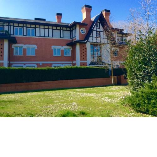 Apartamento con Jardín