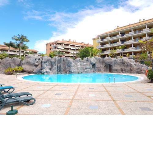 Apartamento con Parking y Piscina